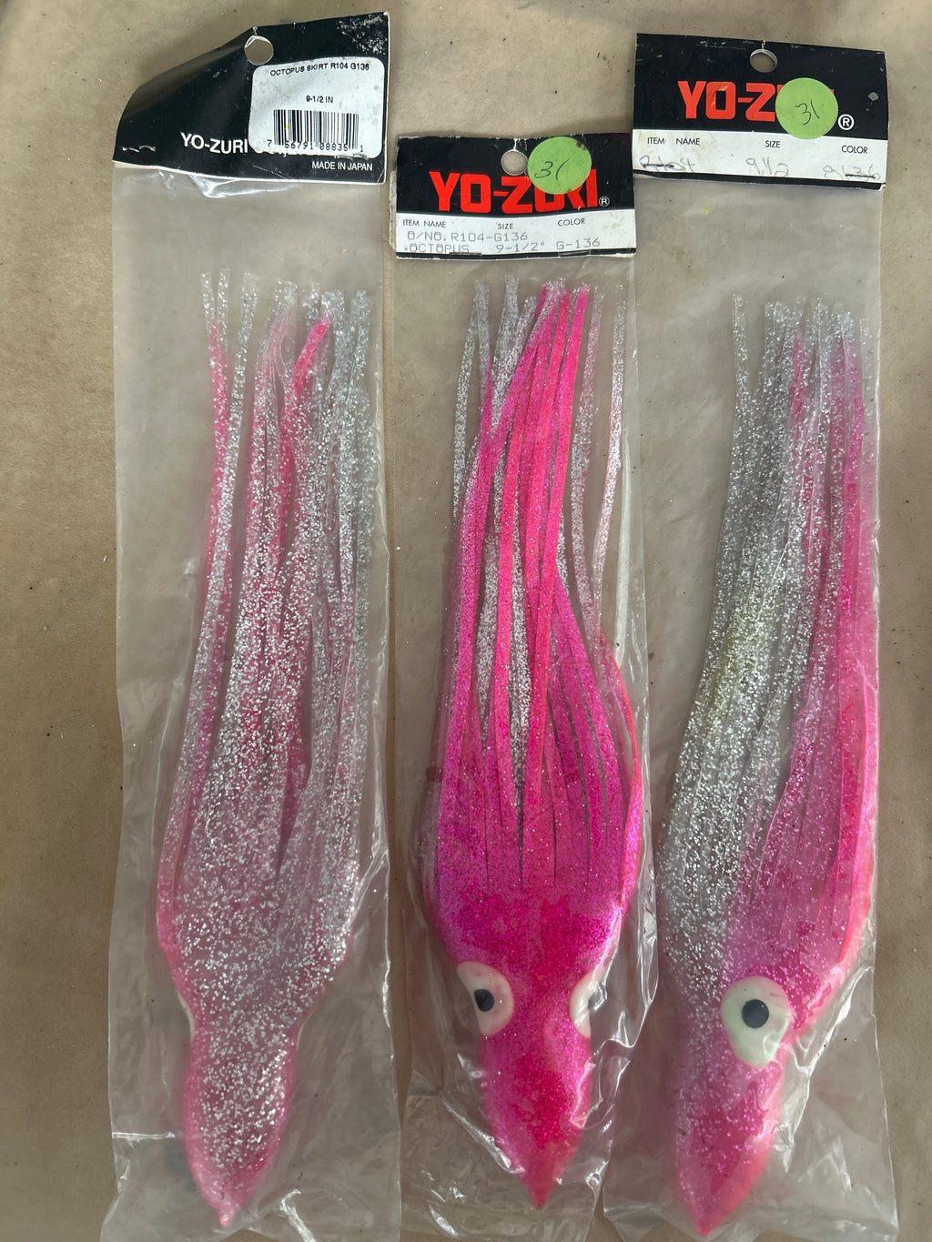 Yo-Zuri Octopus Skirt R104. 9.5” length color G-136
