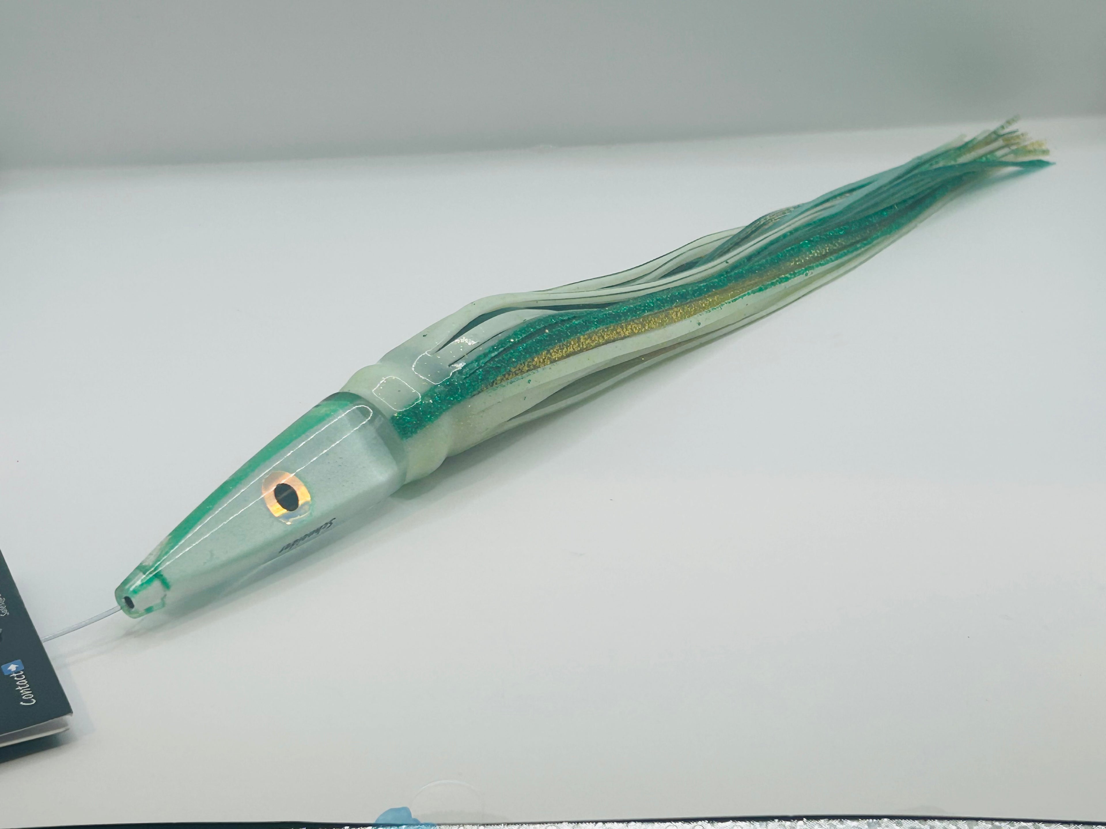 Schneider Lures 11” Streaker White Insert Skirted in White Over Green/Gold New
