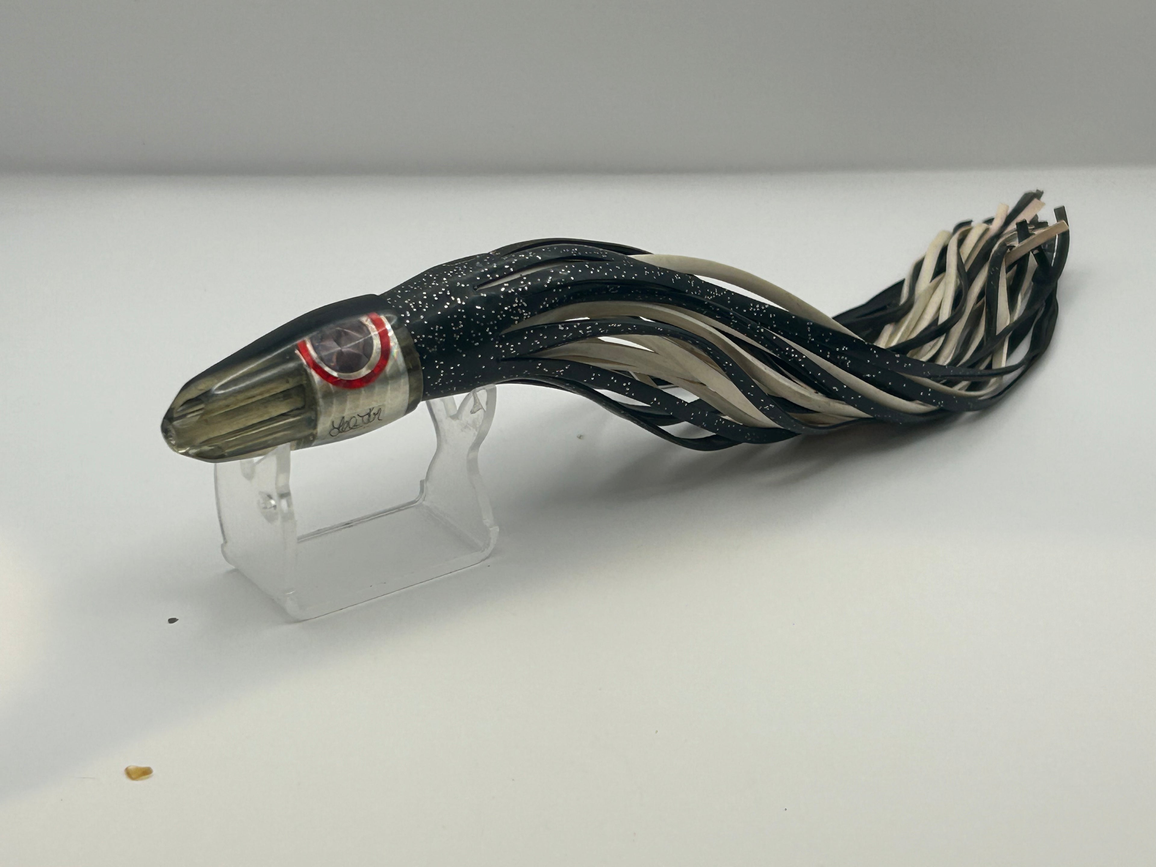 Lee Lur Custom Lures. 5 Hole Jetted Bullet 9”